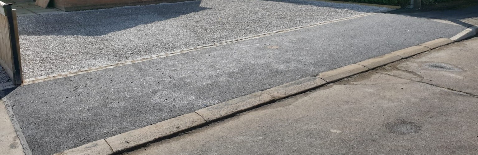 Dropped kerb and driveway